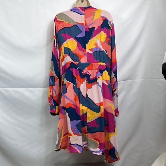 City Chic Gianna Bold long abstract wrap top NWT size Large - Picture 10 of 13
